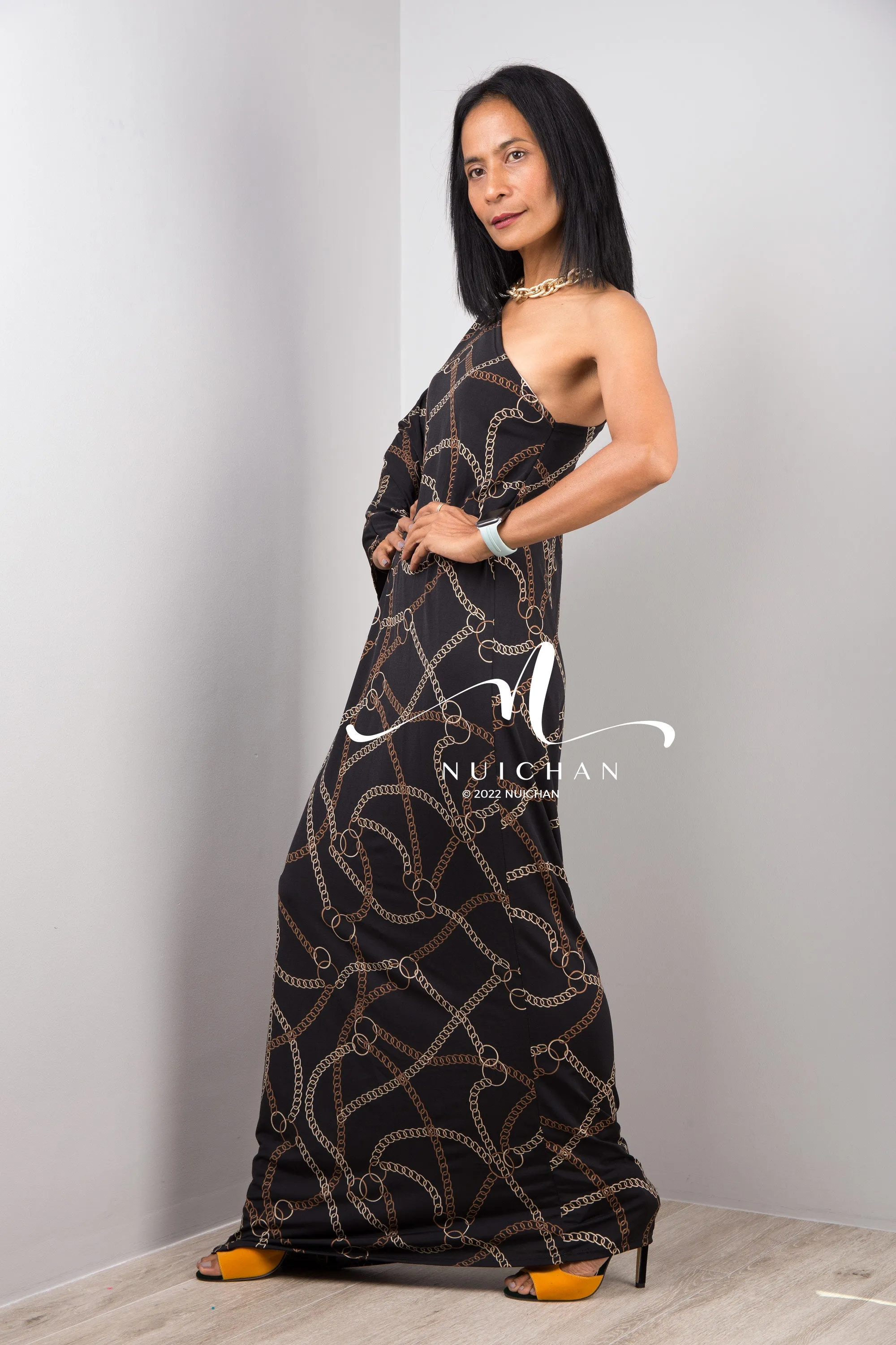 Black one shoulder dress with chain print