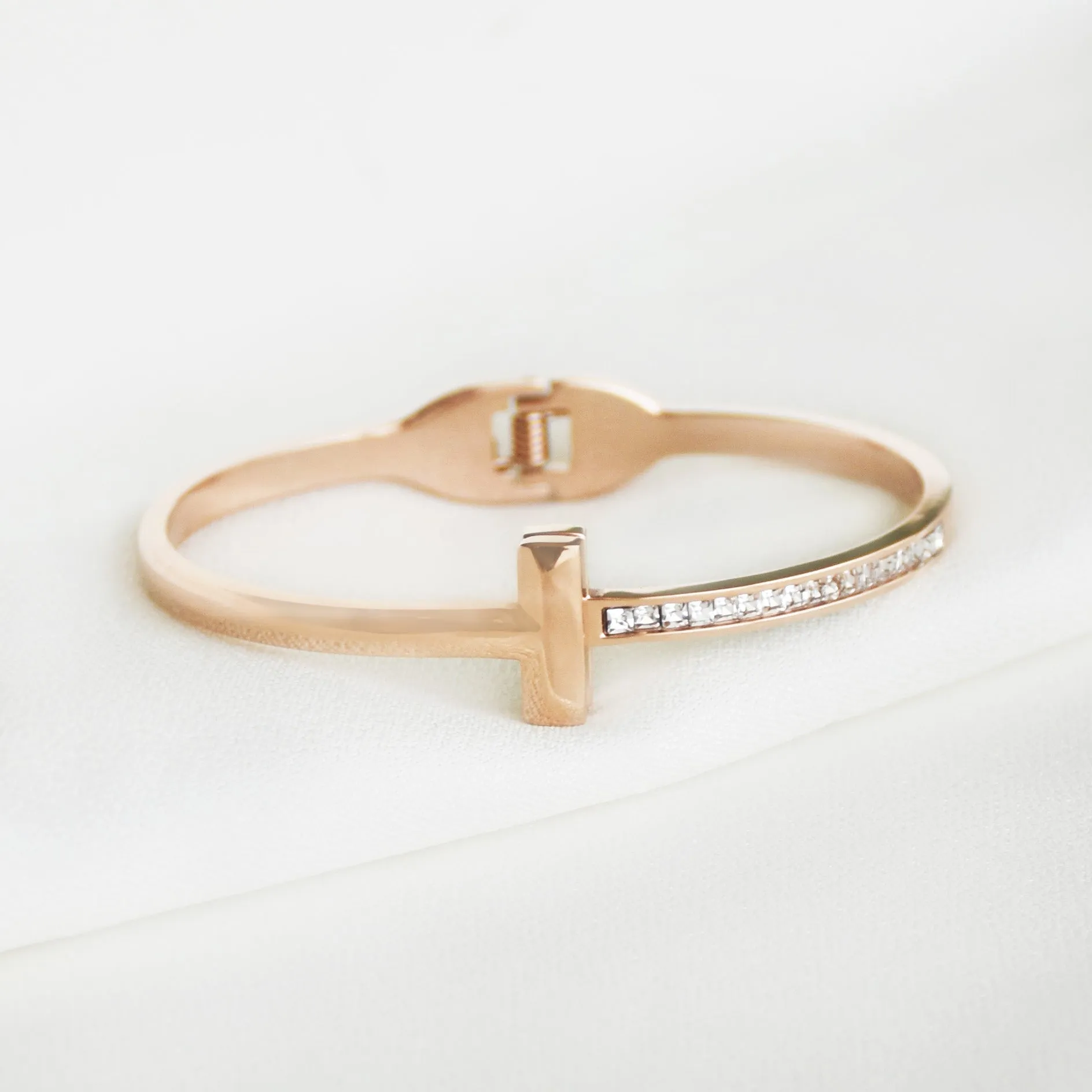 Minimal Style Studded Bangle