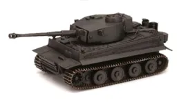 Newray 1:32 Battery Operated Classic Tank Model Kit Assorted Styles