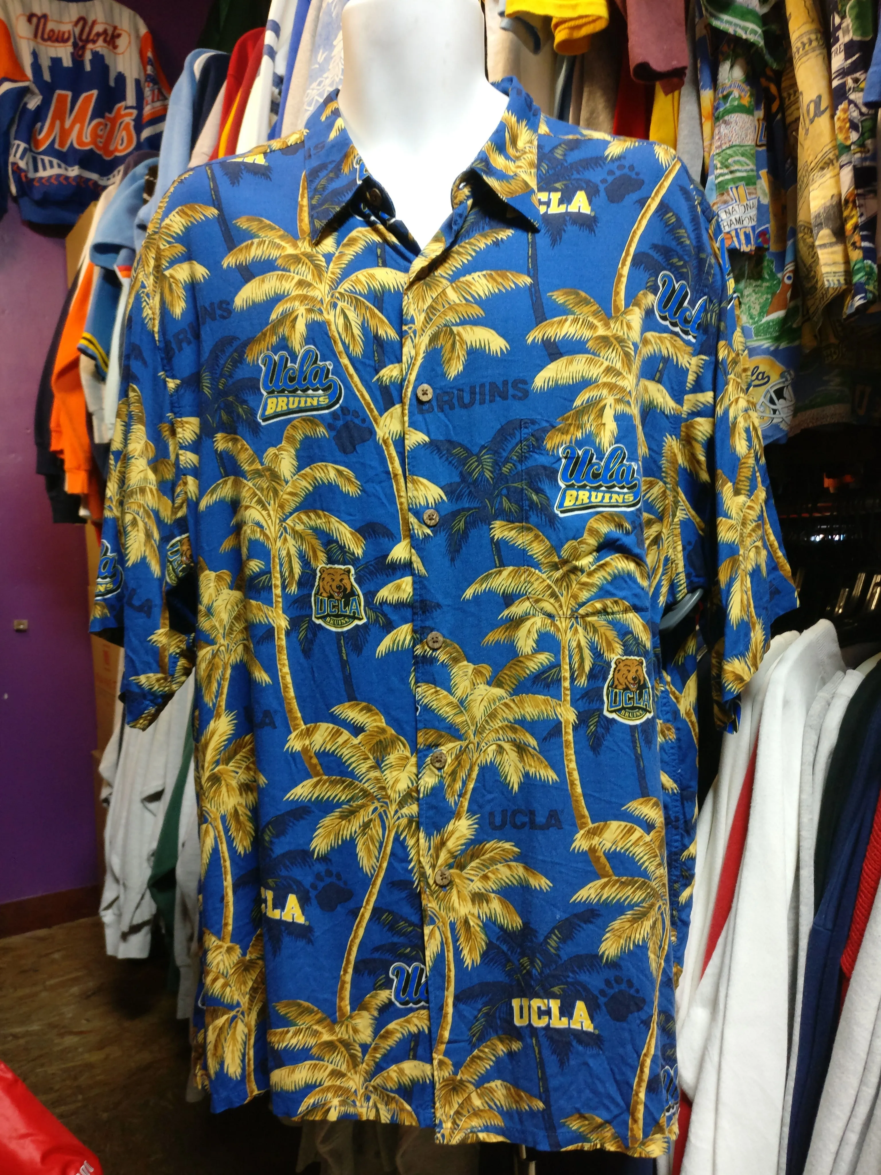 Vintage UCLA BRUINS NCAA Reyn Spooner Rayon Hawaiian Shirt XXL